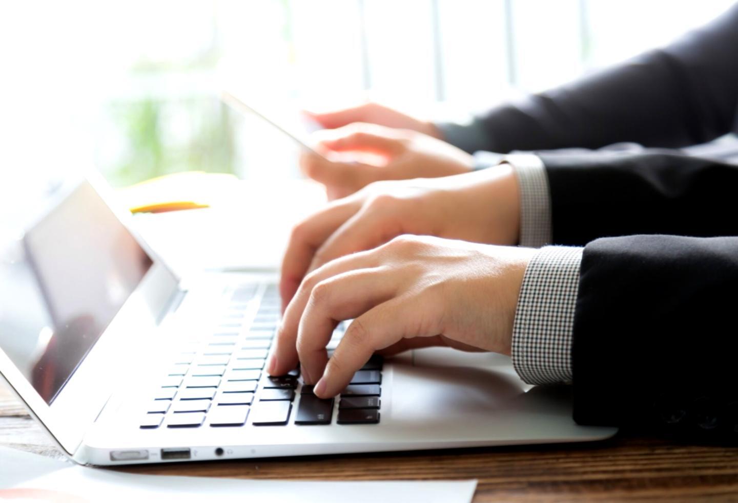 Випускники курсів Pliptron під час урочистого завершення навчання